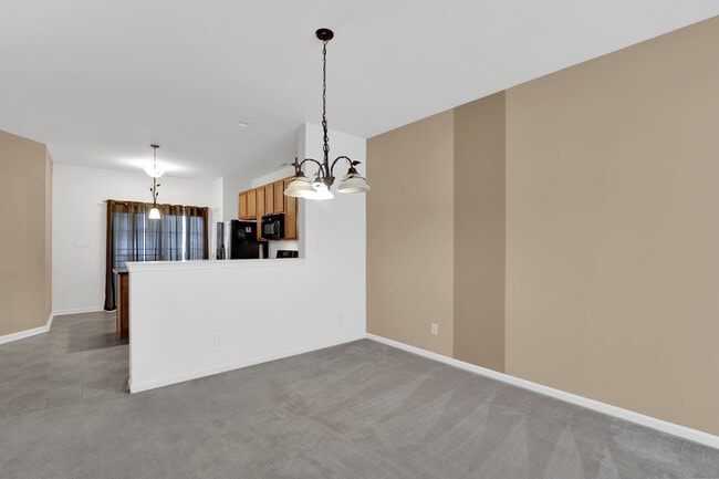 Building Photo - 131 Lady Bug Dr