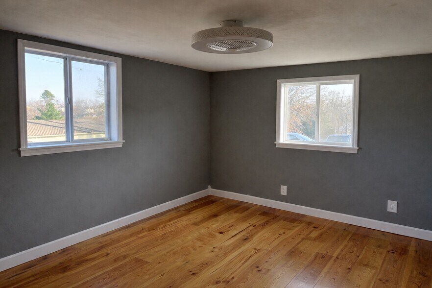 bedroom - 355 S 6th St