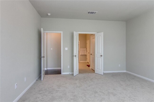 Building Photo - 2920 Coral Valley Dr