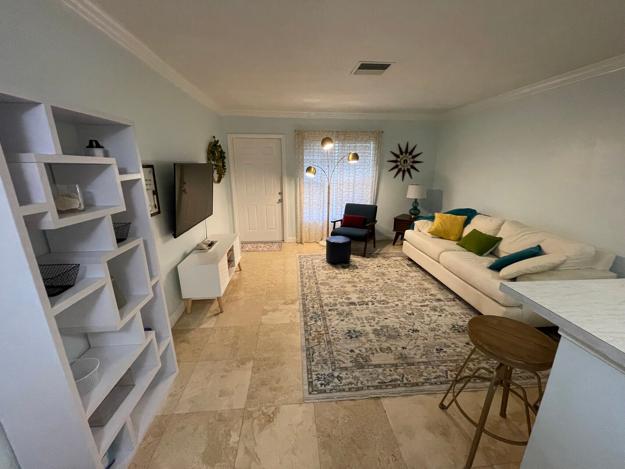 Building Photo - 3215 NE 15th St