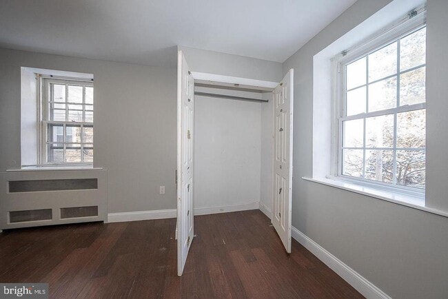 Building Photo - 625 Chelten Hills Dr