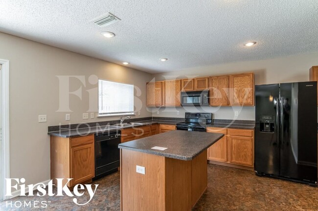 Building Photo - 1043 Sunray Ct