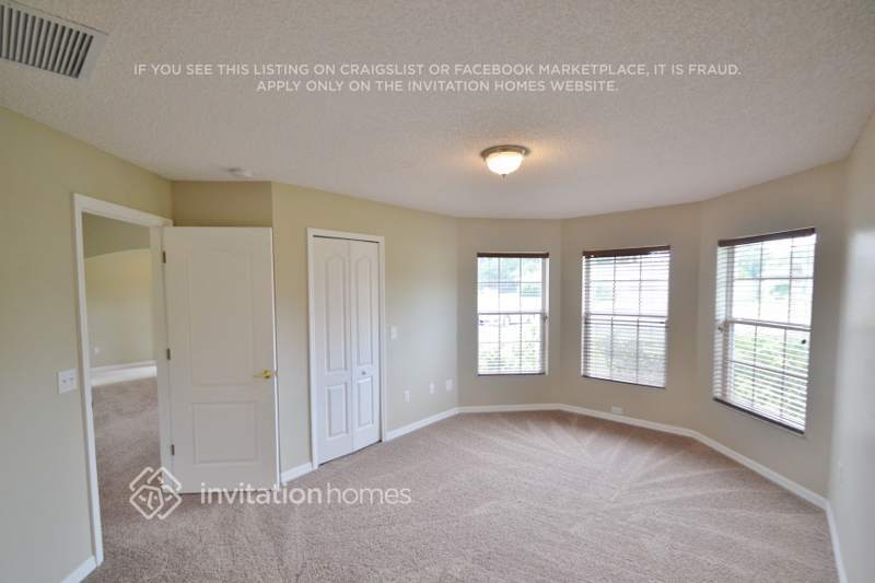 Building Photo - 1012 Feather Dr