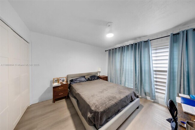 Building Photo - 7380 SW 114th Pl