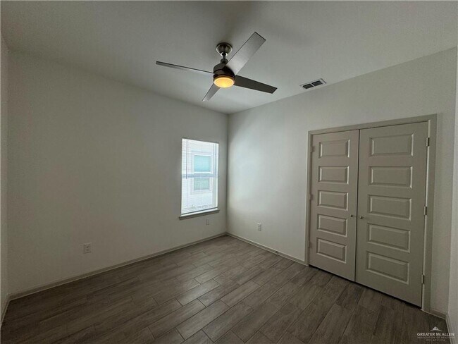 Building Photo - 16 N 58th St