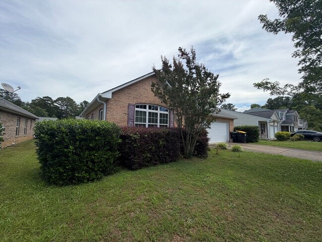 Building Photo - Brick 3/2 House in West Rome- $1,795