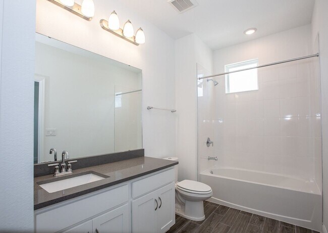 Building Photo - 1431 Broad Wing Ln