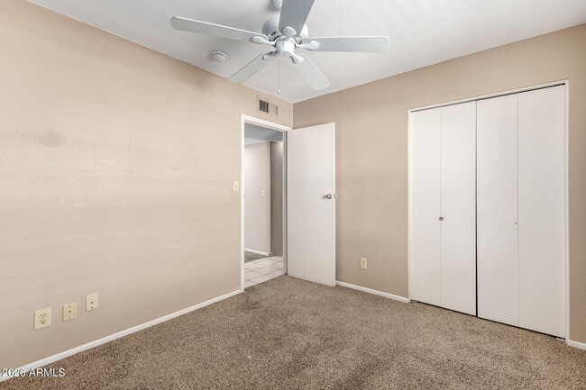 Building Photo - 5227 W Poinsettia Dr