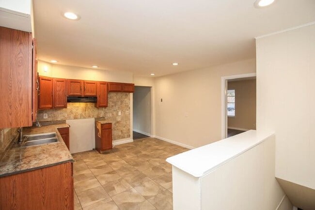 Building Photo - 7 Nordell Ct., Black Jack, MO 63033