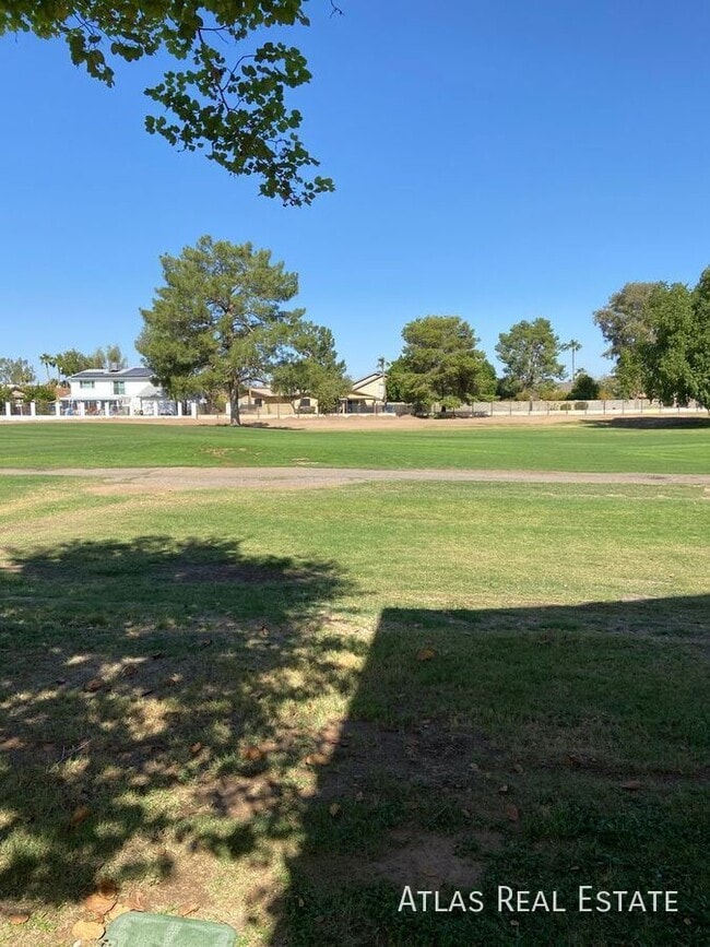 Building Photo - 4546 W Continental Dr