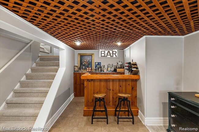 Building Photo - 2105 Rowland Ave