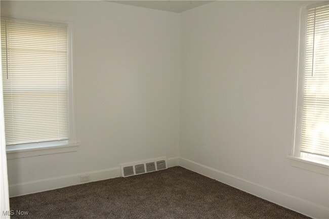 Building Photo - 397 E 148th St