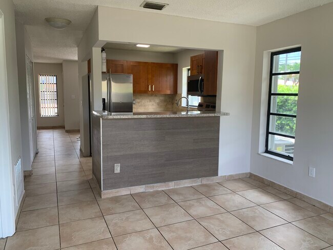 Kitchen - 3164 SW 27th St