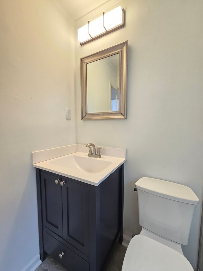 Building Photo - SUNSET PARK - **MOVE IN SPECIAL: $500 OFF ...