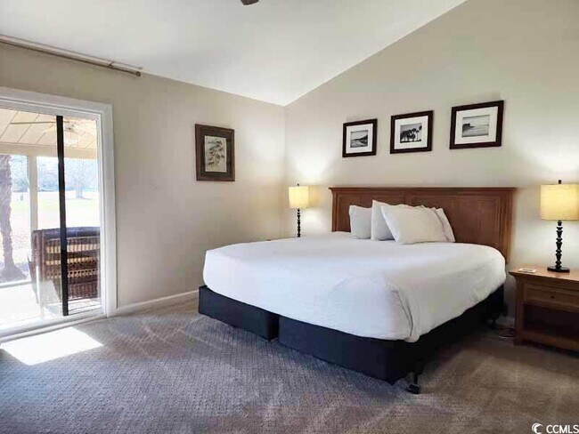 Building Photo - 177 Club Cir