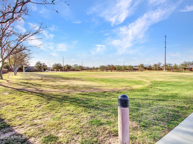 Building Photo - 18556 W Vogel Ave