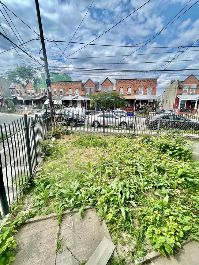 Building Photo - 4115 Pennsgrove St