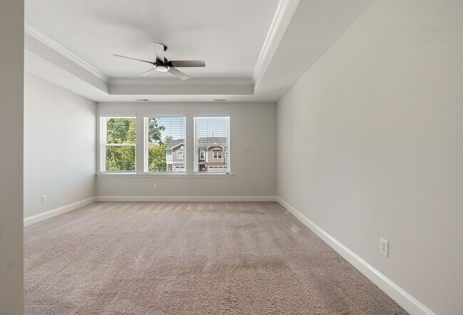 Building Photo - 75 Balfour Run