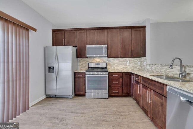 Building Photo - 13491 Spring View Dr