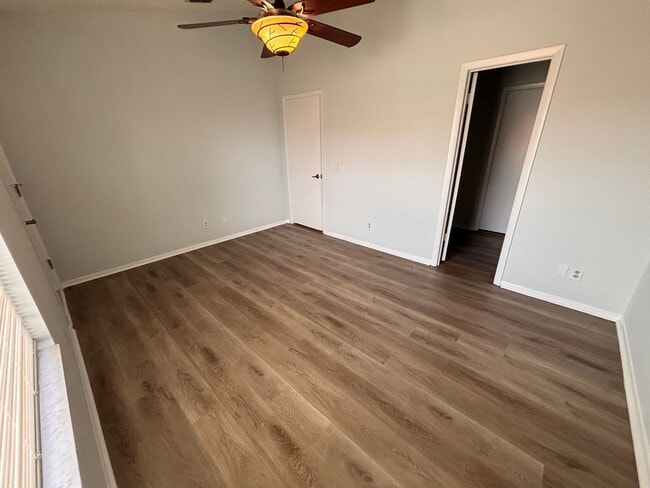 Building Photo - Waterfront Green Cove Springs 2BR with In-Unit Laundry, Central AC, and Pool!