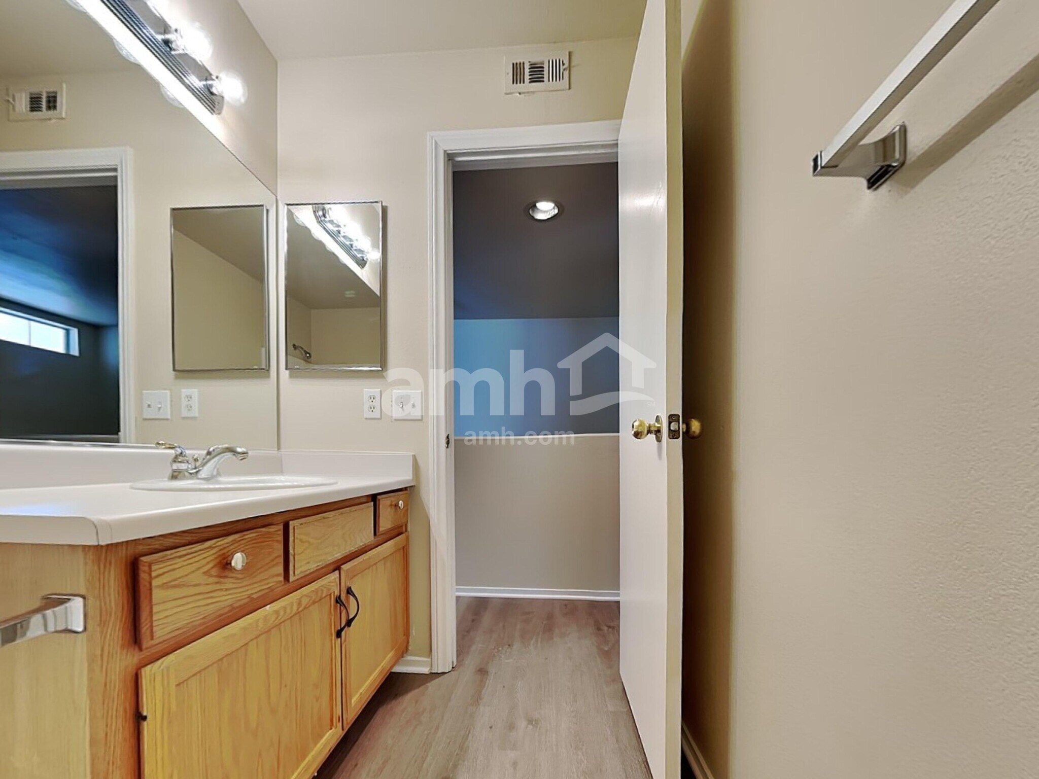 Building Photo - 8225 Diamond Star Ct