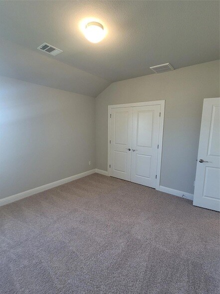 Building Photo - 120 Free Stone Dr