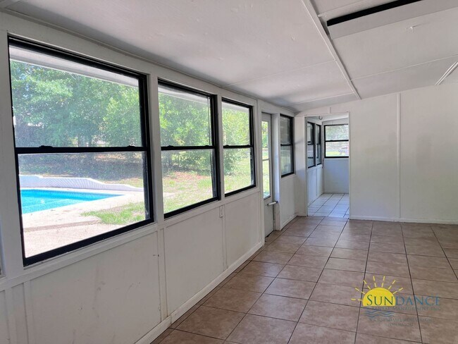 Building Photo - 475 Andrew Dr