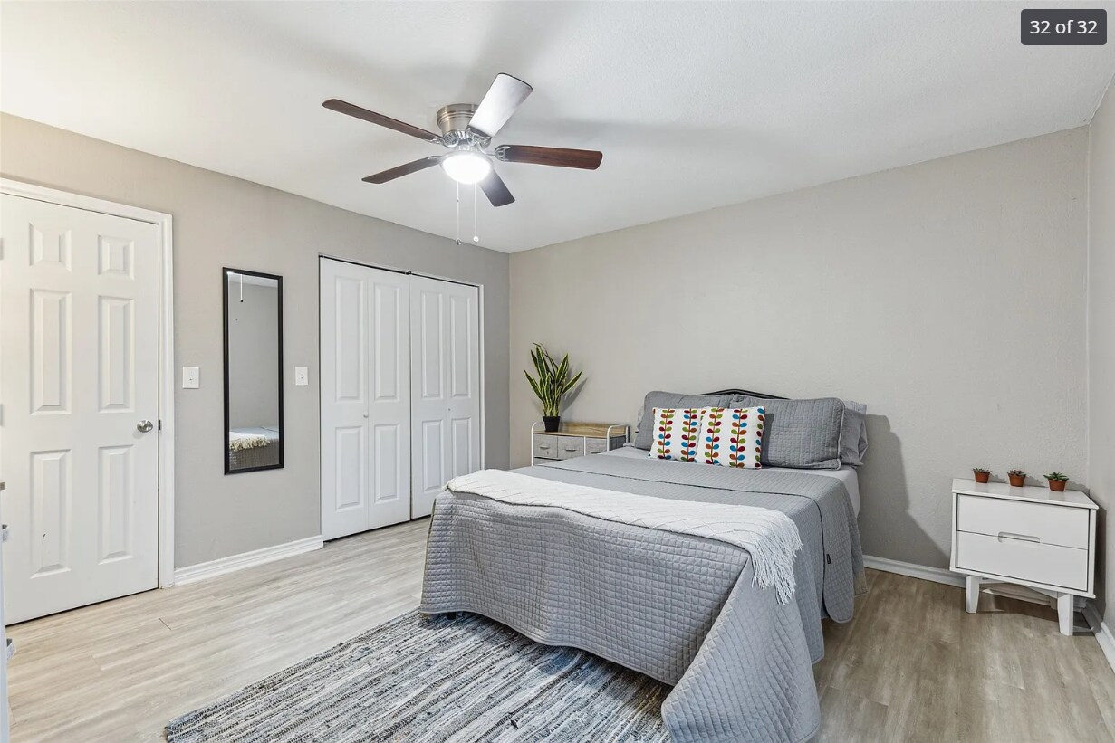 Building Photo - 318 S Montreal Ave