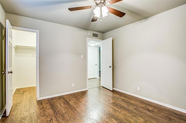 Building Photo - 3825 Camelot St