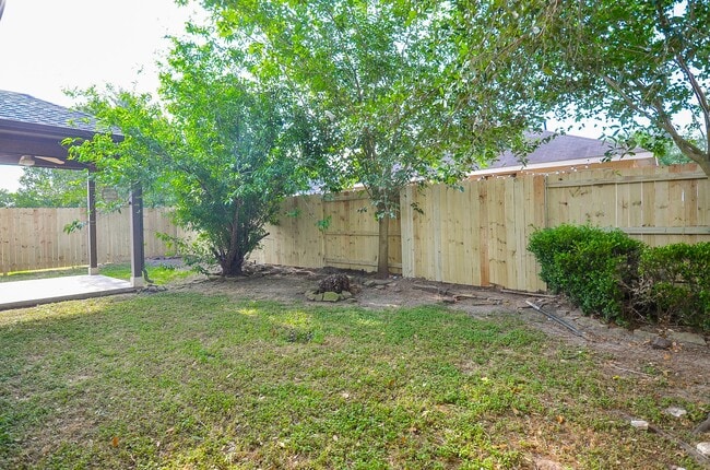 Building Photo - 20127 Jasper Oaks Dr