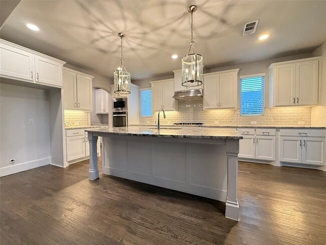 Building Photo - 11818 Antler Dr