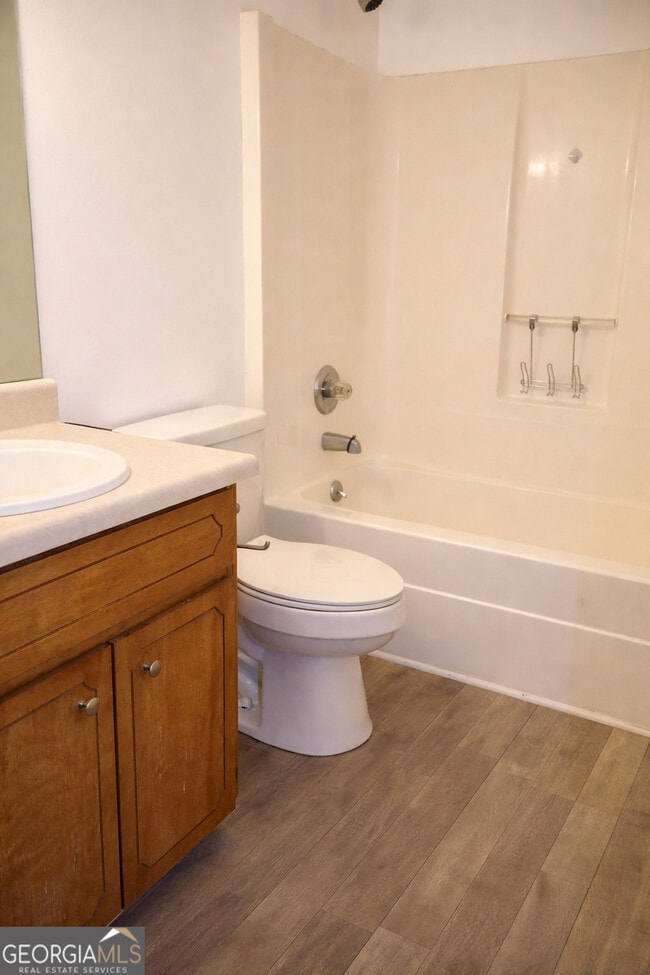 Building Photo - 1949 Karen Cir