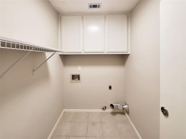Building Photo - 11105 Crossland Dr