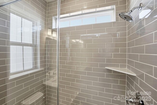 Building Photo - 3224 Drift St