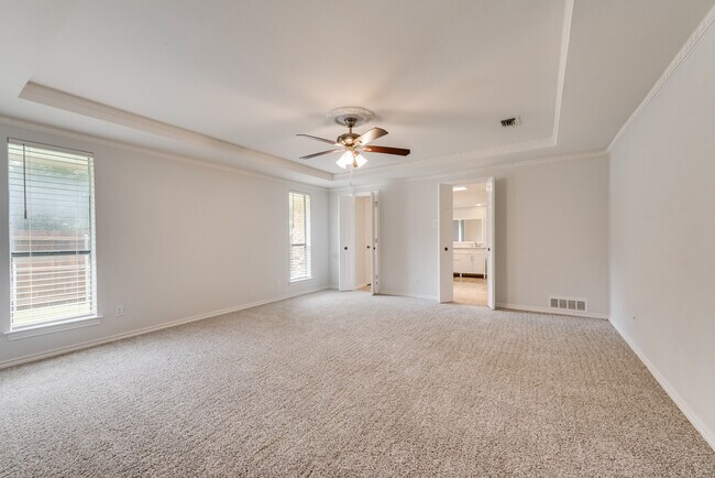 Building Photo - 923 S Greenstone Ln