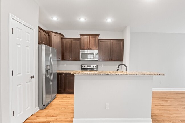 Building Photo - Spacious Home near Downtown Apex!