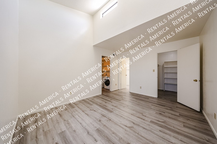 Building Photo - 6480 N 82nd St