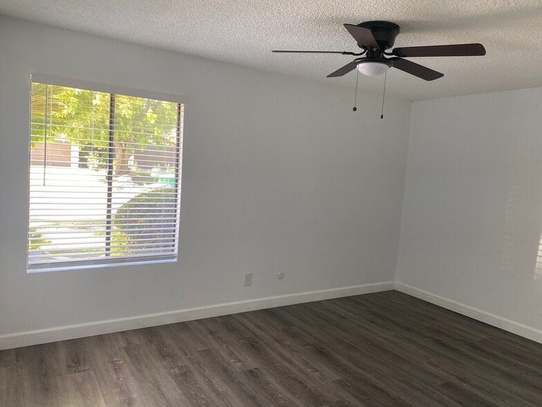 Building Photo - 6100 Indian Wells Ave