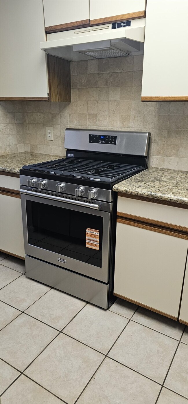 Building Photo - 2810 Grants Lake Blvd