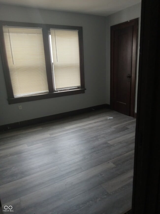 Building Photo - 336 Dequincy St