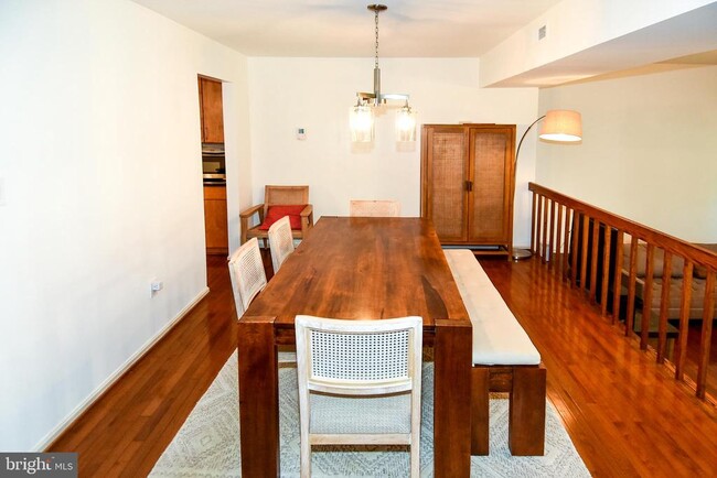 Building Photo - 4846 Cloister Dr