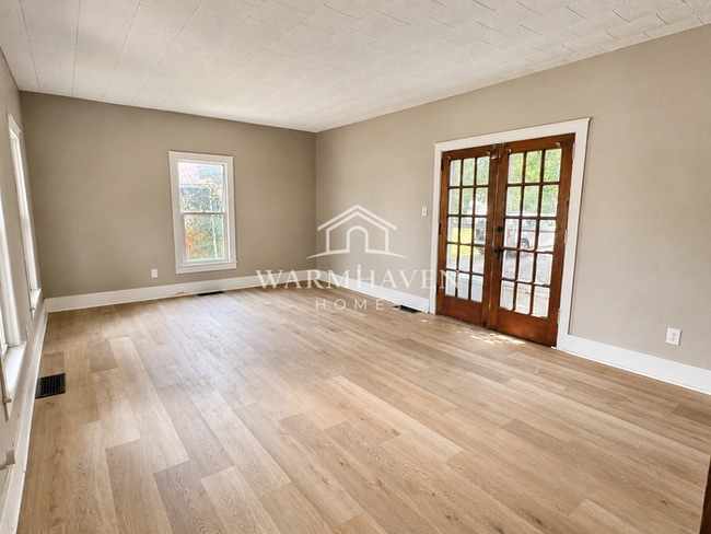 Building Photo - 1312 Wooster Rd W