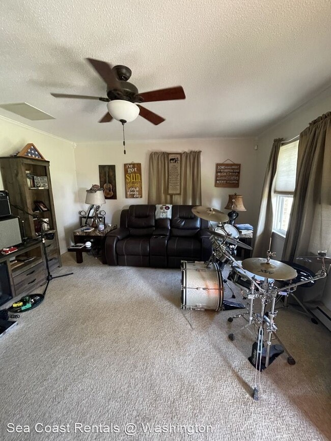 Building Photo - 3 br, 2 bath House - 690 W Mill Pond Rd.