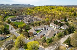 Building Photo - Devon Woods
