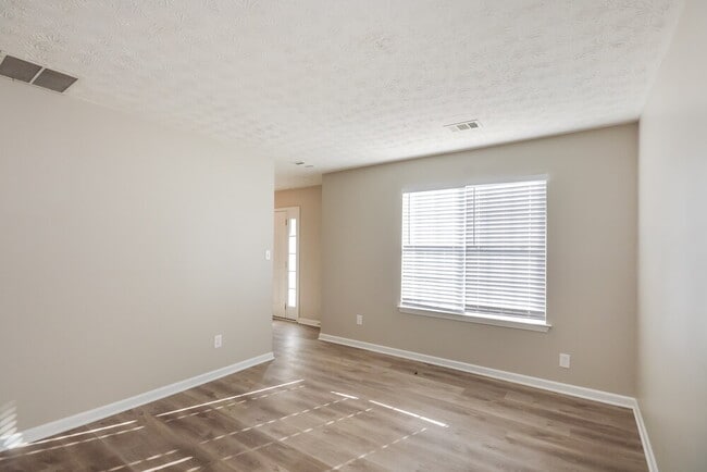 Building Photo - 5621 Winchester Pl
