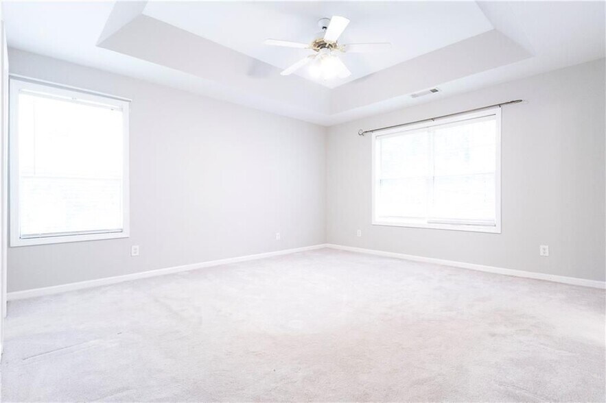 Building Photo - 315 Myrtlewood Terrace NW