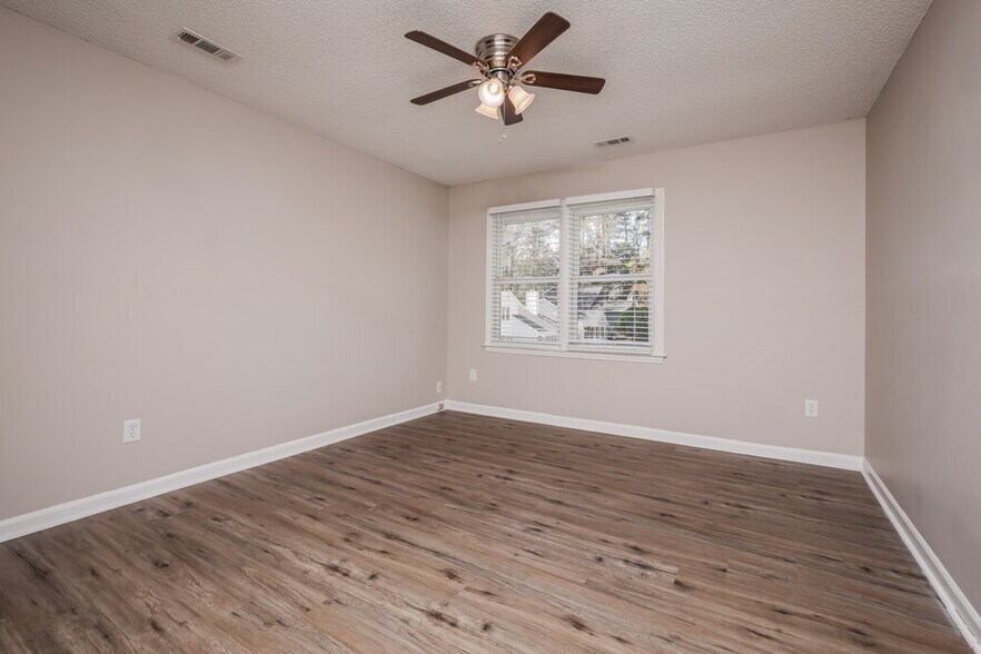 Building Photo - 765 Rawls Dr