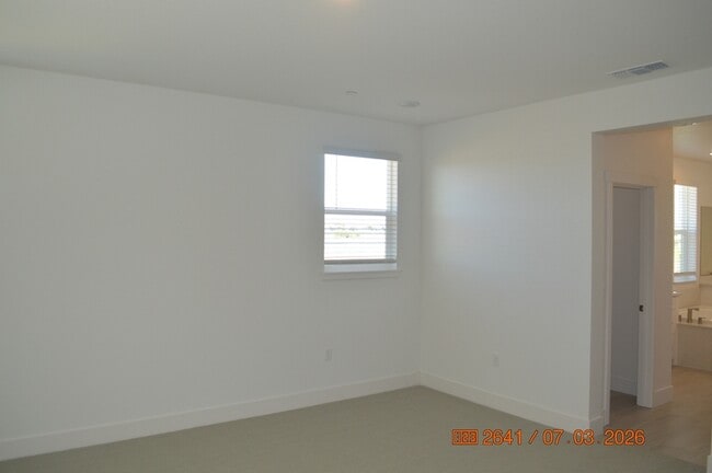 Building Photo - 228 W Volta St