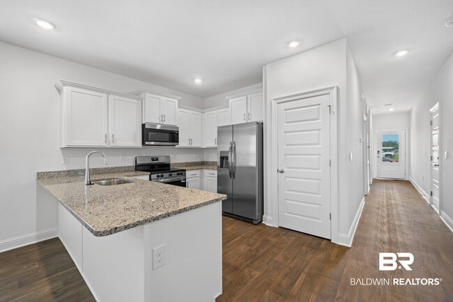 Building Photo - 13390 Shea Cir