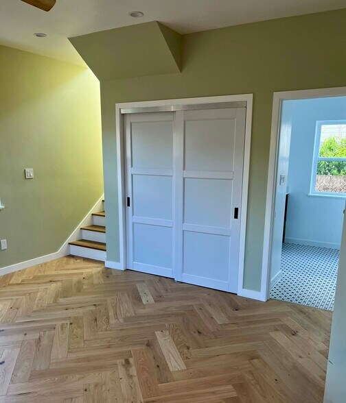 Building Photo - 550 Palm Ave